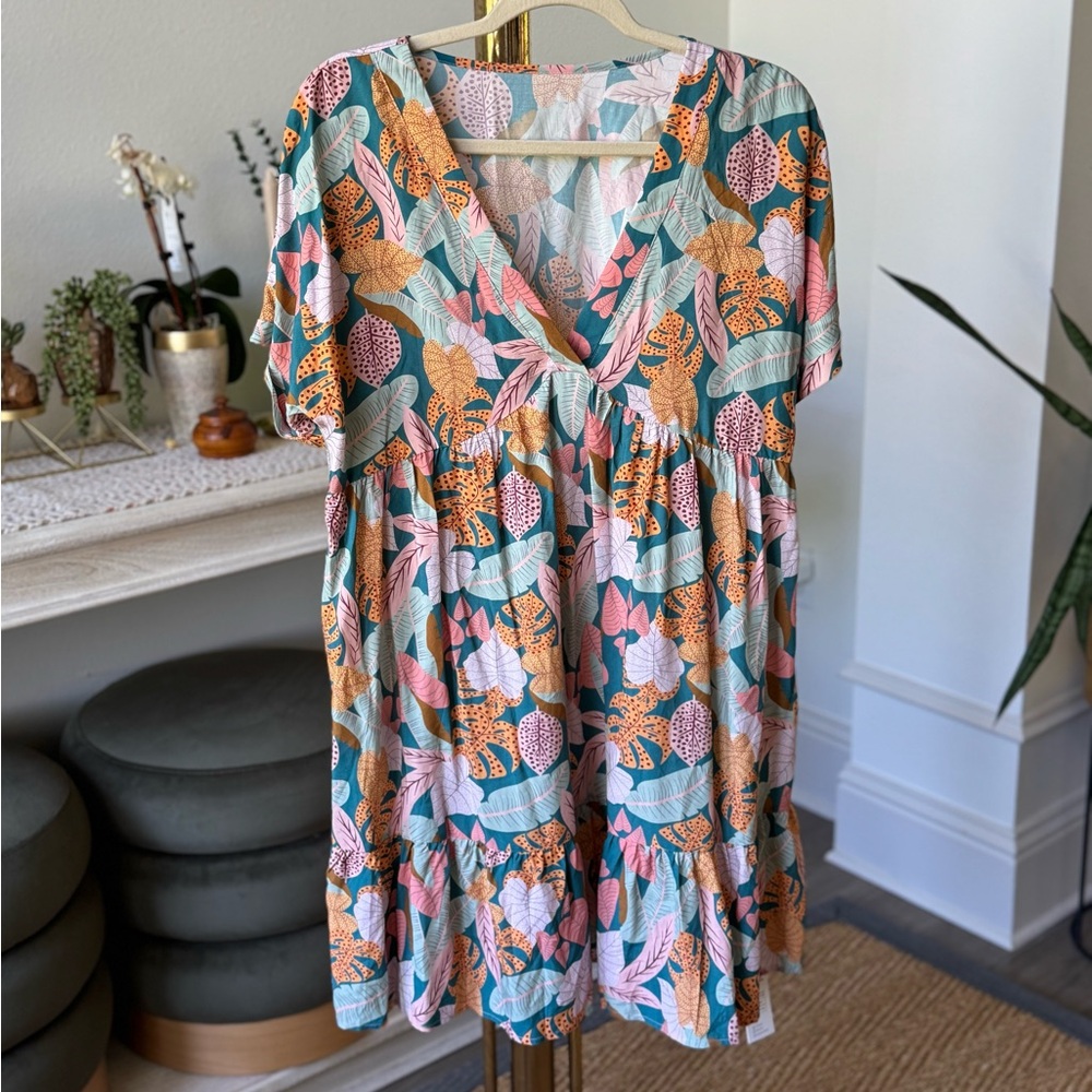NWT Cupshe Floral V-Neck Dress